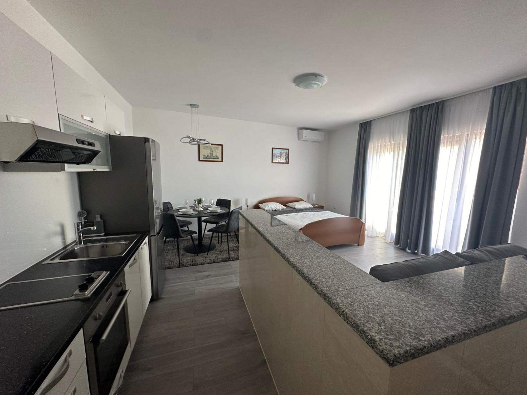 Apartments Villa Sunce Dugi Rat Εξωτερικό φωτογραφία
