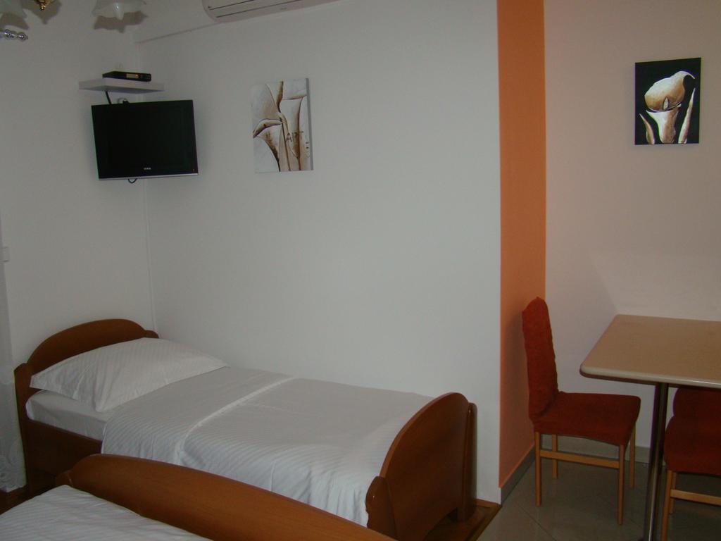Apartments Villa Sunce Dugi Rat Δωμάτιο φωτογραφία
