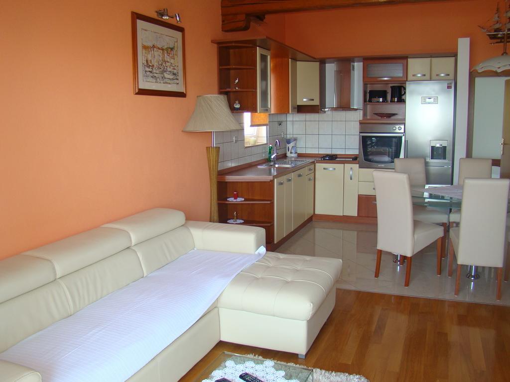 Apartments Villa Sunce Dugi Rat Δωμάτιο φωτογραφία